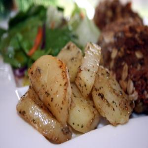 Robyn's Crock Pot Herb Roasted Potatoes_image