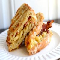 Bacon, Mac and Cheese Sandwich Recipe - (4.4/5) image
