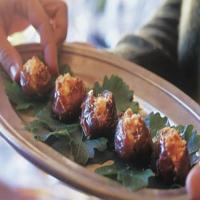 Dates Stuffed With Goat Cheese_image