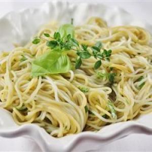 Fettuccine with Garlic Herb Butter_image