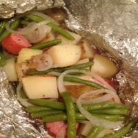 Grilled Sausage with Potatoes and Green Beans Recipe - (4.5/5)_image