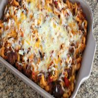 American Chop Suey Casserole With Cheese Topping_image
