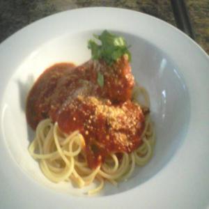 Spaghetti Sauce and Meatballs_image