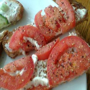 My Favorite Open-Faced Tomato Sandwich_image