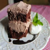 Three Musketeer Chocolate Cake_image