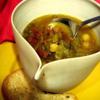 Tunisian Tomato Soup With Chickpeas and Lentils_image