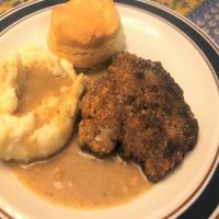 Chicken Fried Steaks with Pan Gravy and Biscuits_image