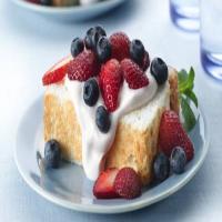 Strawberry Cream Angel Food Cake_image