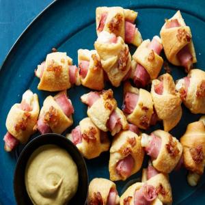 French Ham-and-Brie Pigs in Blankets_image