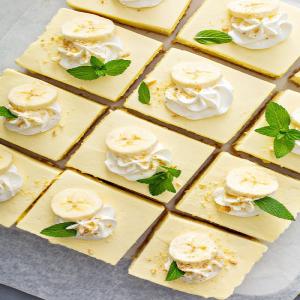 Banana Pudding Bars | No-Bake Dessert With A Buttery Nilla Wafer Crust_image
