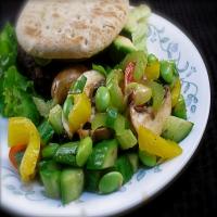 Fresh Edamame Vegetable Salad_image