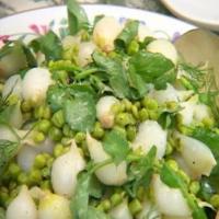 BUTTERED PEAS AND PEARL ONIONS_image