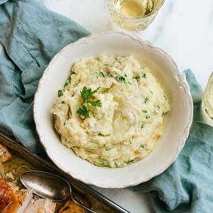 Creamy Buttermilk and Parsley Mashed Idaho® Potatoes image