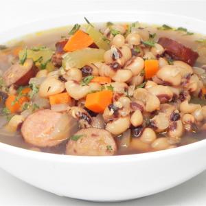 Slow Cooker Black-Eyed Pea and Sausage Soup_image