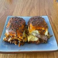 Roast Beef Sliders w Teriyaki Honey Mustard Sauce_image