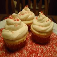 Very Vanilla Cupcakes_image