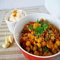 Curry chickpeas (garbanzo beans)_image