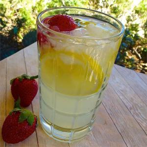 Fresh Squeezed Lemonade with Truvia® Natural Sweetener image