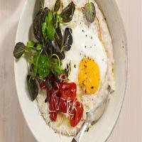 Creamy Parmesan Oats with Fried Egg_image