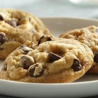 Vanilla Rich Chocolate Chip Cookies image