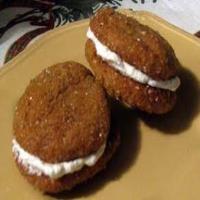 Ginger Cream Molasses Sandwich Cookies_image