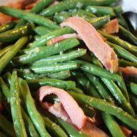 Green Beans With Garlic Vinaigrette_image