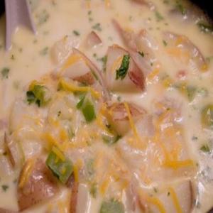 THE BEST potato soup recipe ever_image