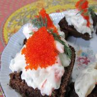 Swedish Creamy Dill Prawn Toasts With Caviar - Skagenrora_image
