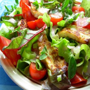 Halloumi Salad - so Tasty_image