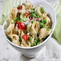 Tortellini Salad with Tomatoes and Peas image