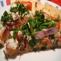 Herb and Goat Cheese Pizza_image