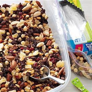 Nutty Berry Trail Mix Recipe_image