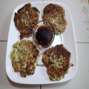 Zucchini Fritters with sauce Recipe - (4.1/5)_image