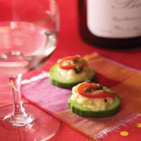 Cucumber Slices with Chickpea Puree and Thyme_image