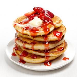 Almost-Famous Cheesecake Pancakes image