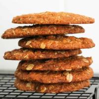 Crunchy Anzac Biscuits_image