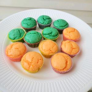 Fruity Mini Cupcakes_image