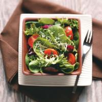 Green Salad with Tangy Basil Vinaigrette for Two_image