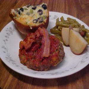 Baby Meatloaves With Bacon Crisps image