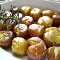 Buttery Roasted Crushed Potatoes image