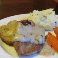 Country Fried Pork Chops With Cream Gravy_image