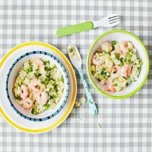 Toddler recipe: Microwave courgette and pea risotto with prawns_image