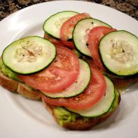 Avacado, Tomato & Cucumber Sandwich_image