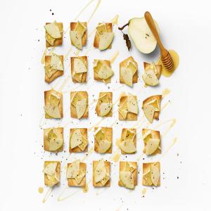 Pear and Brie Pita Poppers_image