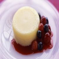 Simple Fresh Berry With Grand Marnier Sauce_image