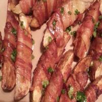 Bacon Wrapped Potato-Wedges/ Honey-Scallion Sauce image