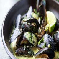 Coconut Curry Mussels_image