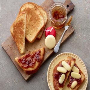 Babybel and Fig Jam on Brioche Toast_image
