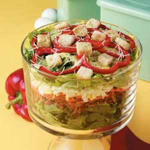 Pretty Layered Salad_image