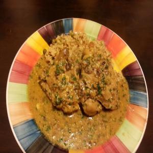Chicken With Cilantro and Almonds_image